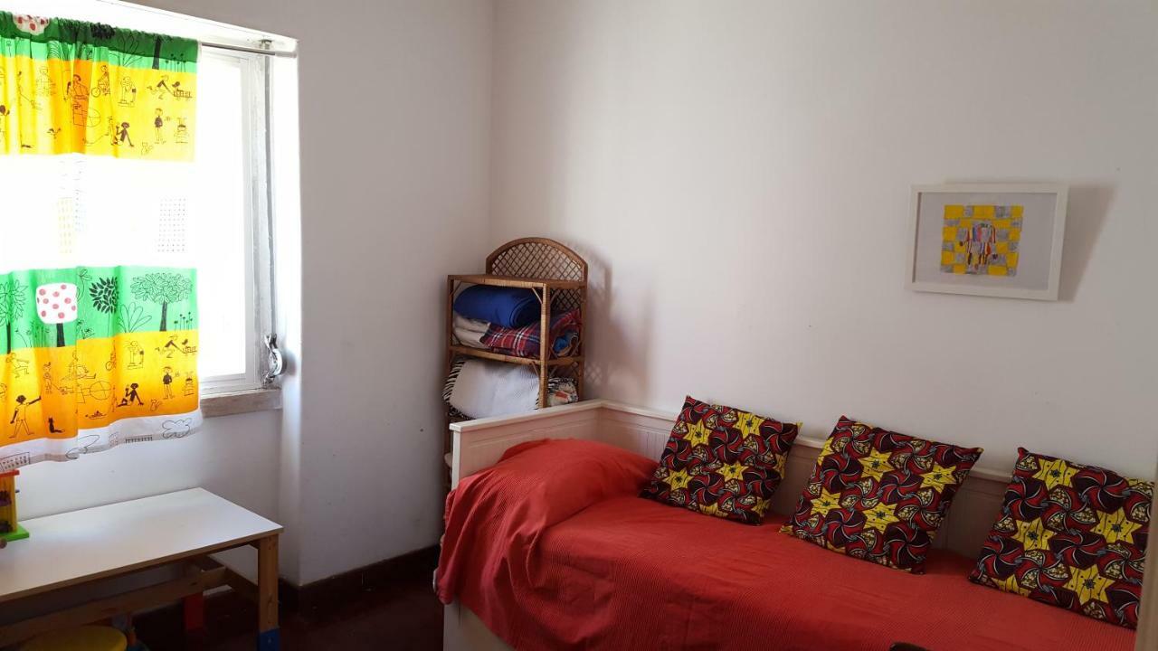 Apartamento Com Vista Para O Tejo Lisbon Exterior photo